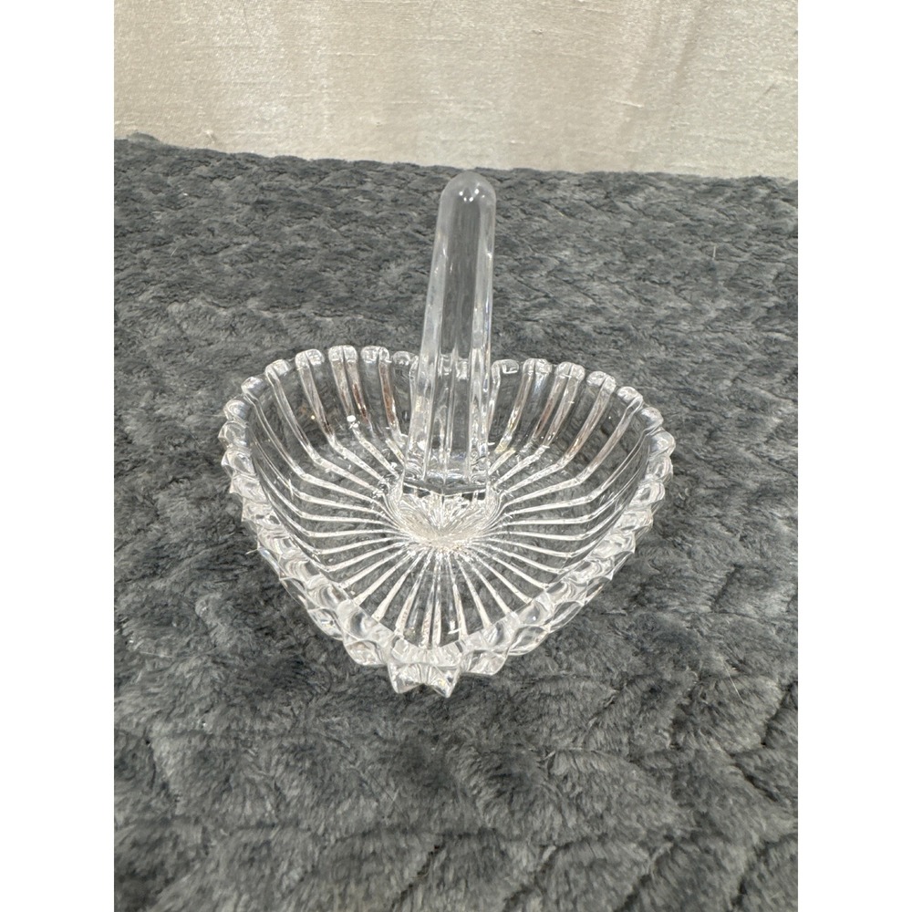 Vintage Heart Shaped‎ Cut Glass Ring Holder Trinket Dish Clear Crystal Decor